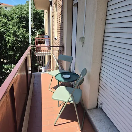 Laghirla Apartment *